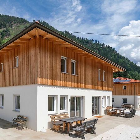 4Luxurioeses Ferienhaus In Traumhafter Landschaft โดบริอาค ภายนอก รูปภาพ
