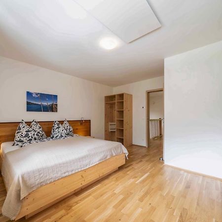 4Luxurioeses Ferienhaus In Traumhafter Landschaft โดบริอาค ภายนอก รูปภาพ