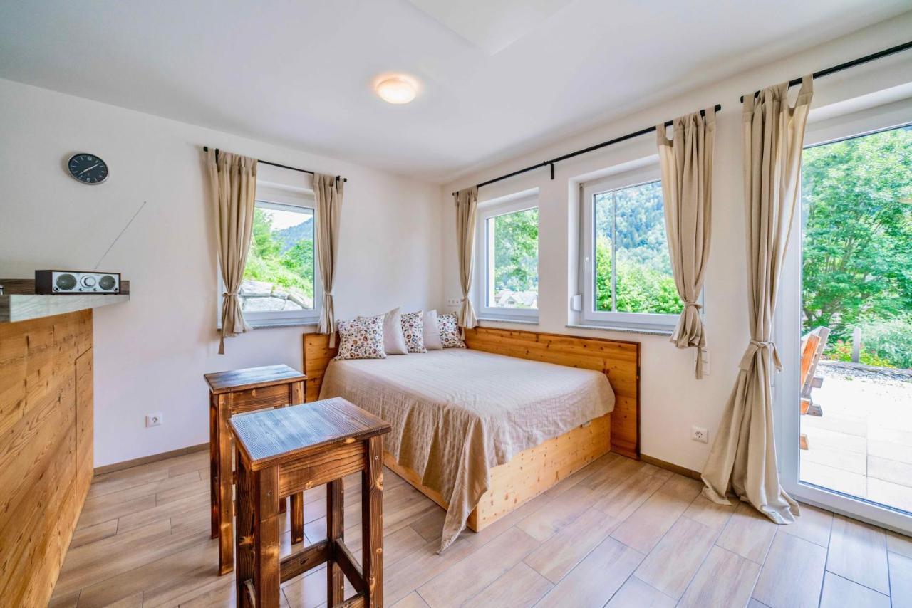 4Luxurioeses Ferienhaus In Traumhafter Landschaft โดบริอาค ภายนอก รูปภาพ